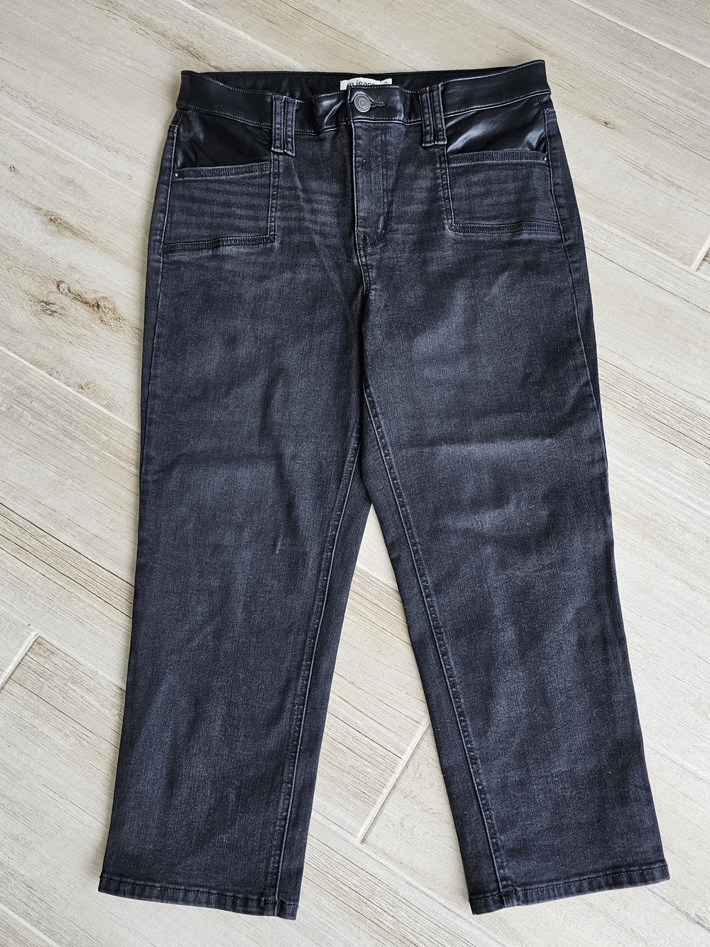 Maurices m Jeans Women's Black Cropped Jeans With Leather Yoke Size 14 - Picture 1 of 7